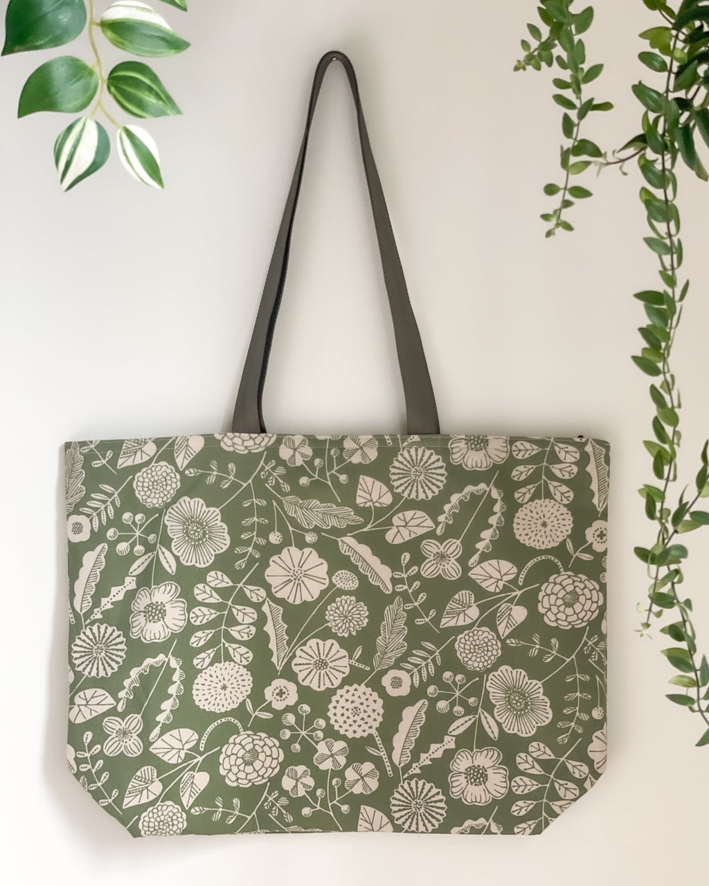 Essential Canvas Tote Bag